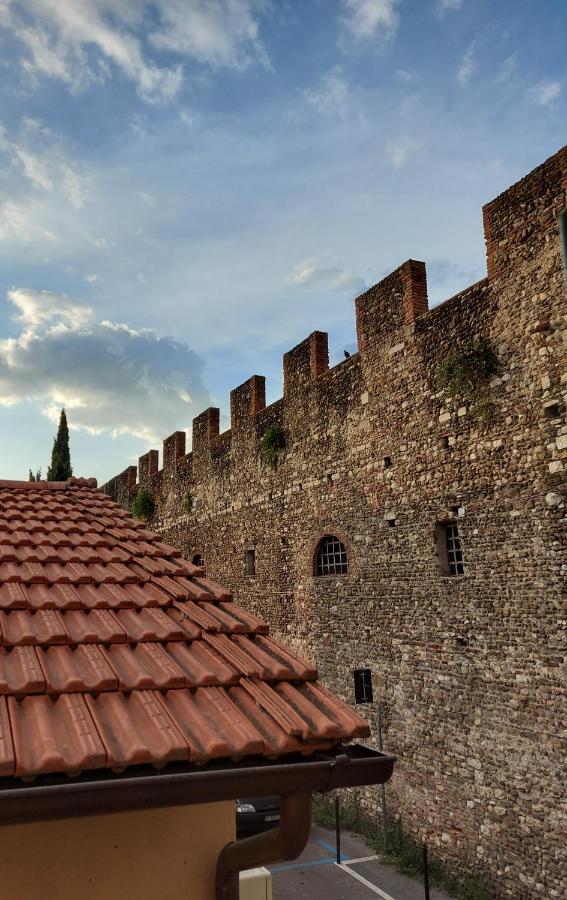 פראטו Castle Rooms מראה חיצוני תמונה